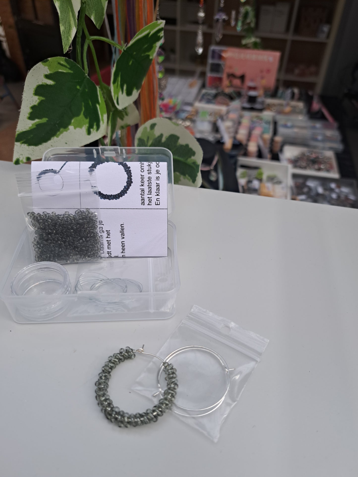 DIY oorbellen helder grijs 5ID251