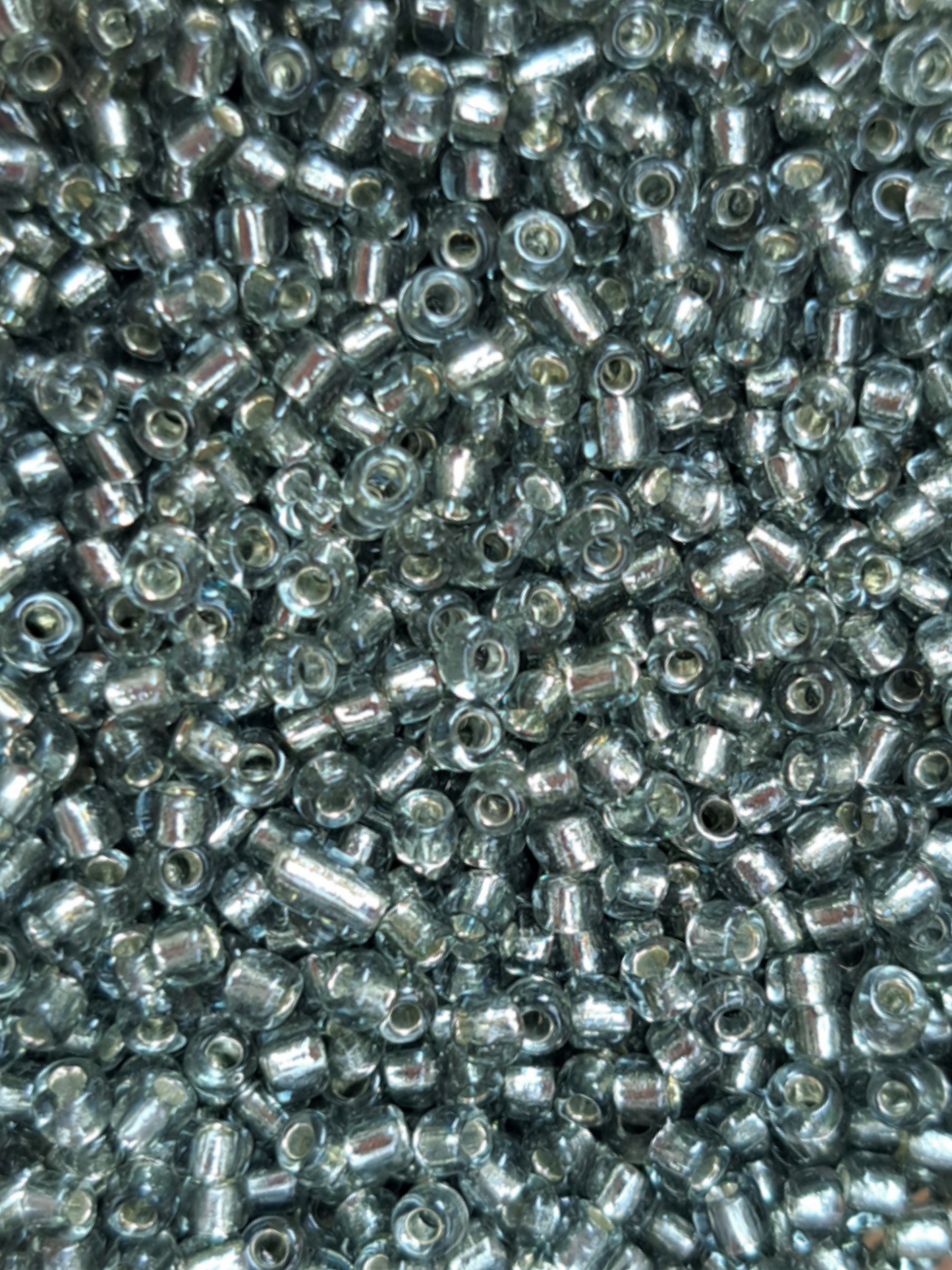 Rocailles grijs zilverfolie 86ID290