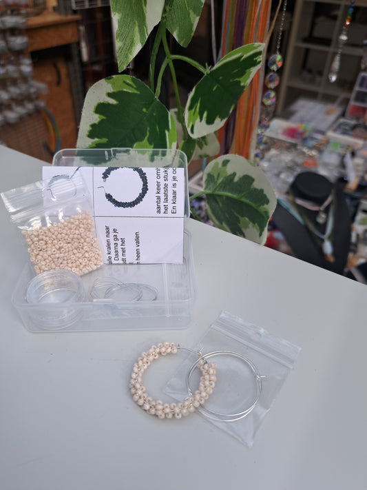 DIY oorbellen lichtroze 5ID18