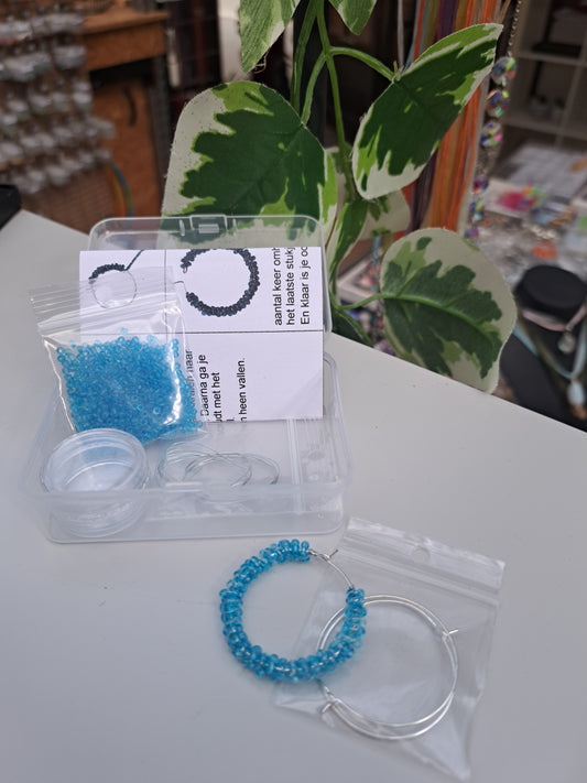 DIY oorbellen helder blauw 5ID316
