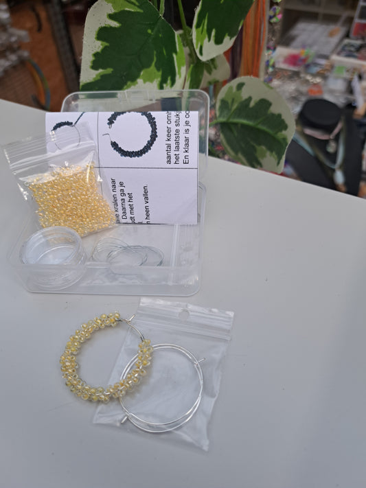 DIY oorbellen zacht geel 5ID76