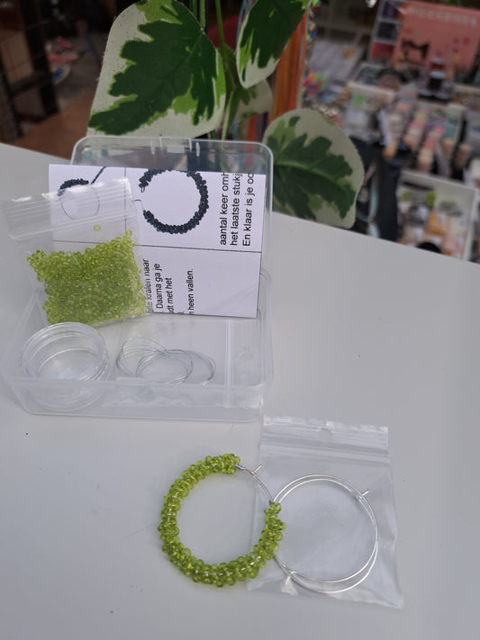 DIY oorbellen lime groen 5ID273