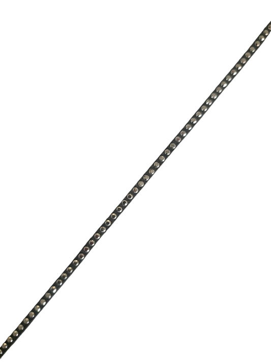Suede donker grijs met zilver studs 17718